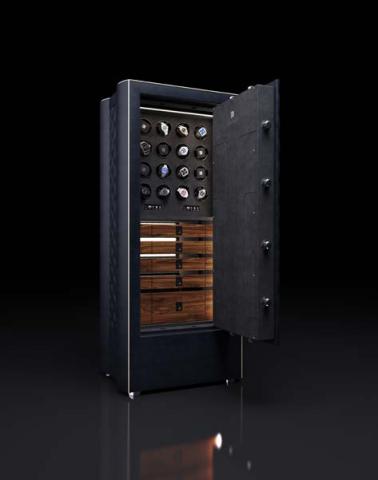 Exclusive luxury safes THE saluto