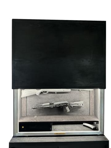 Gun safe 2 barrels flush mounted on the wall