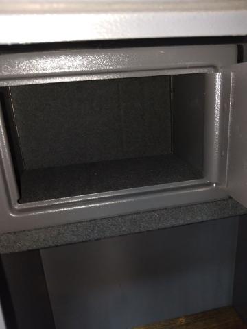 Gun safe for 4 barrels "africa"